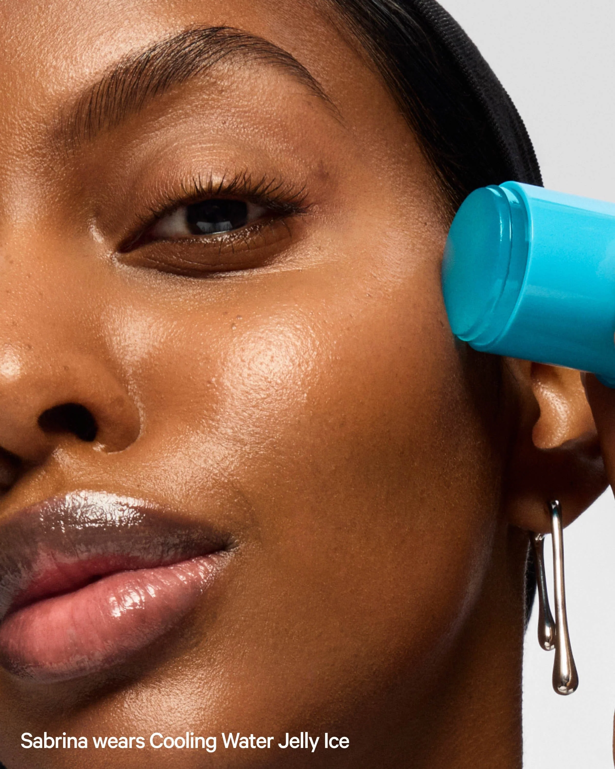 Cooling Water Jelly Ice Depuffing Serum - Image 12